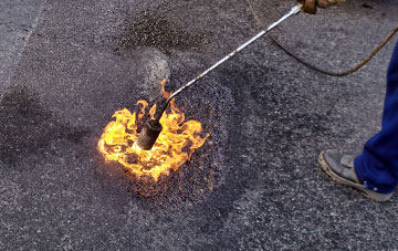 Manningford Bruce flat roofing repairs